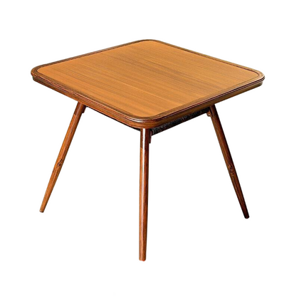 Комбинация садового стола и стула на открытом воздухе Мебель для улицы Уличный стул из ротанга Сиденье для отдыха Имитация цельного дерева Обеденный квадратный стол 80x80 см